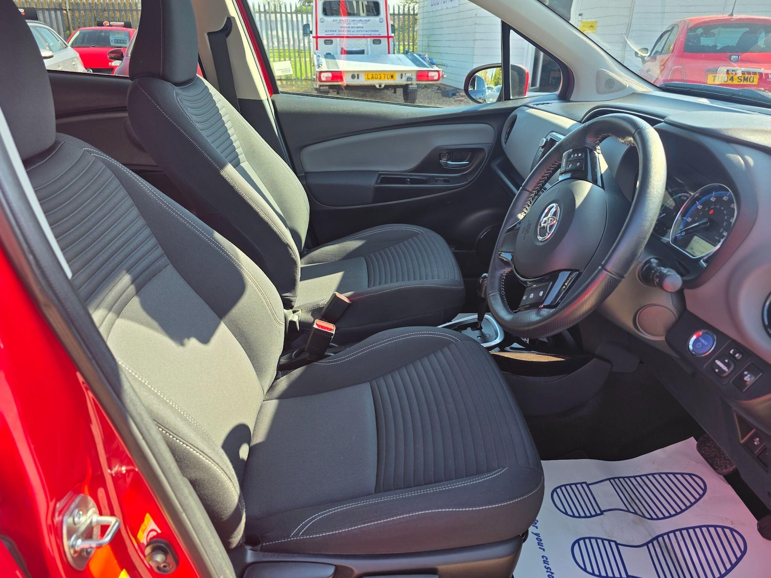 Used Toyota Yaris for sale - 77958313: Photo 15