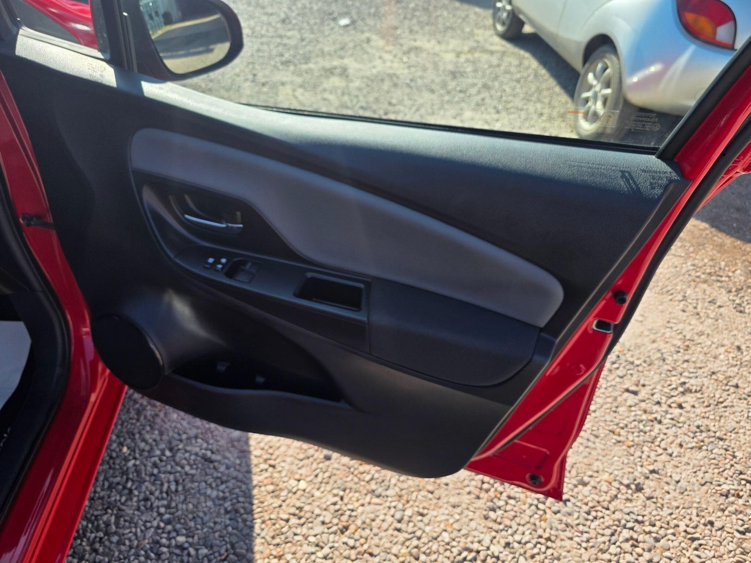 Used Toyota Yaris for sale - 77958313: Photo 37