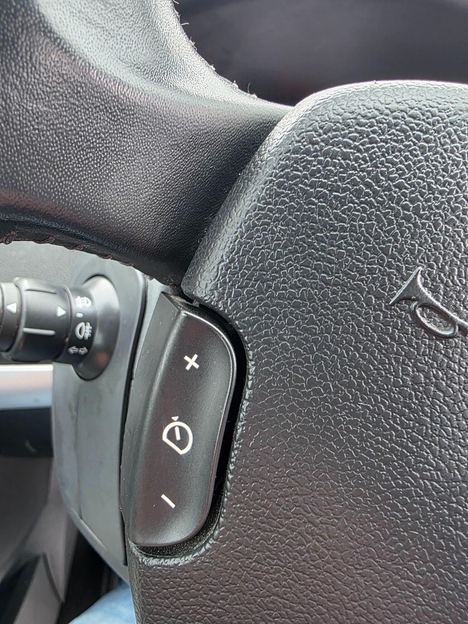 Used Renault Clio 2011 for sale - 77908942: Photo 27