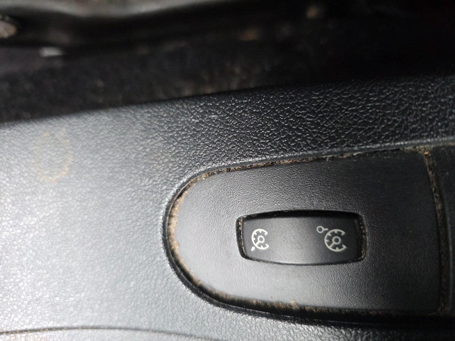 Used Renault Clio 2011 for sale - 77908942: Photo 28