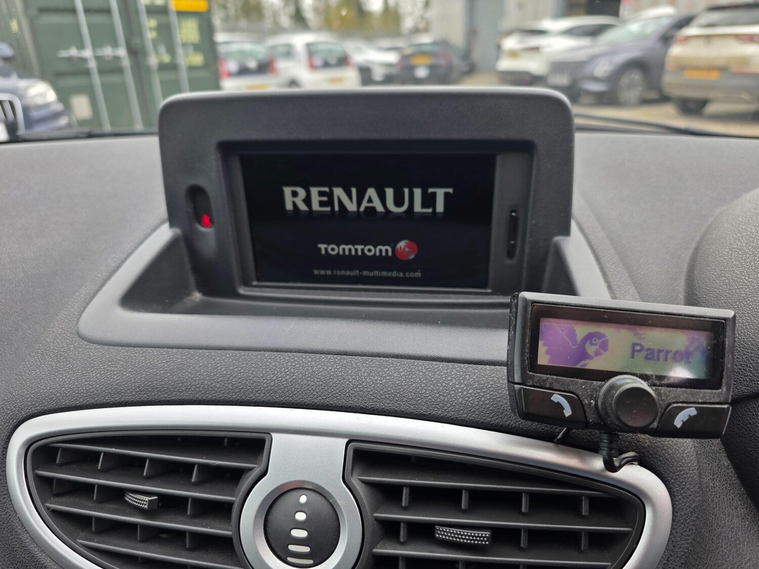 Used Renault Clio 2011 for sale - 77908942: Photo 34