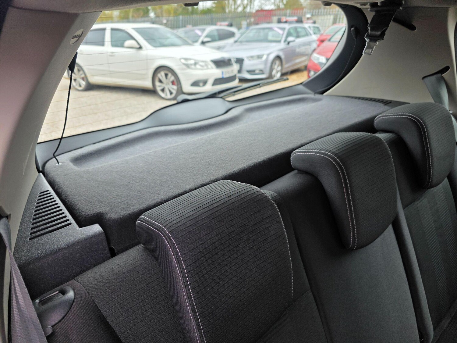 Used Renault Clio 2011 for sale - 77908942: Photo 46