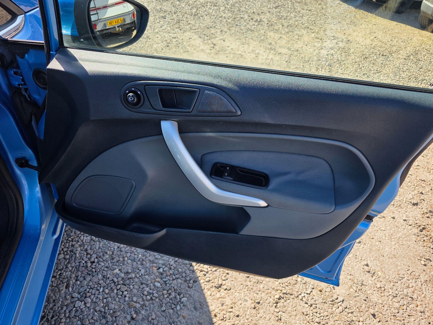 Used Ford Fiesta 2010 for sale - 77978174: Photo 26