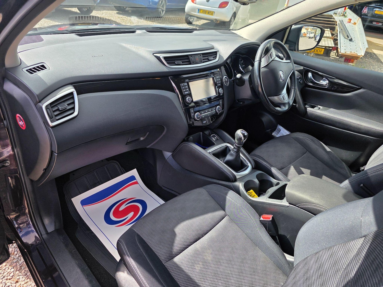 Used Nissan Qashqai 2015 for sale - 77109021: Photo 19