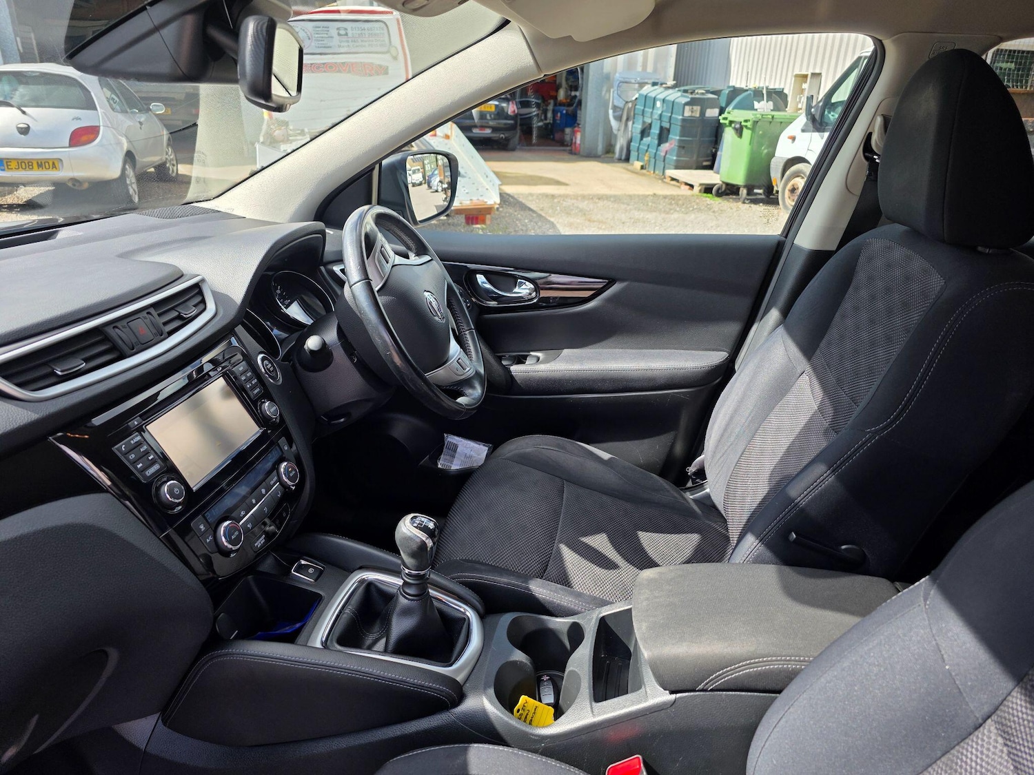 Used Nissan Qashqai 2015 for sale - 77109021: Photo 20