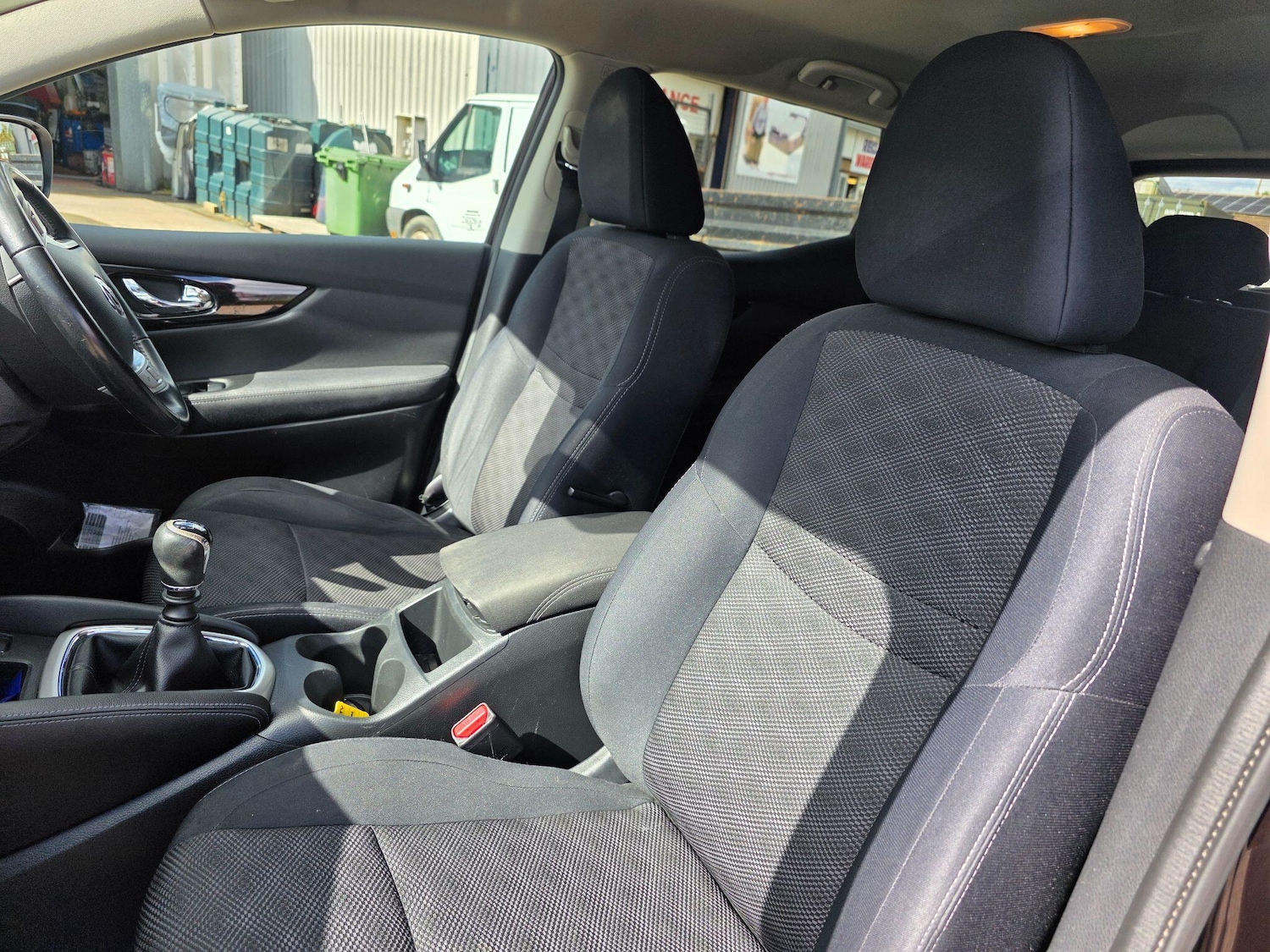 Used Nissan Qashqai 2015 for sale - 77109021: Photo 21