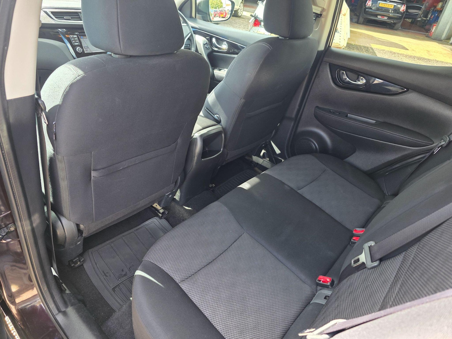 Used Nissan Qashqai 2015 for sale - 77109021: Photo 24