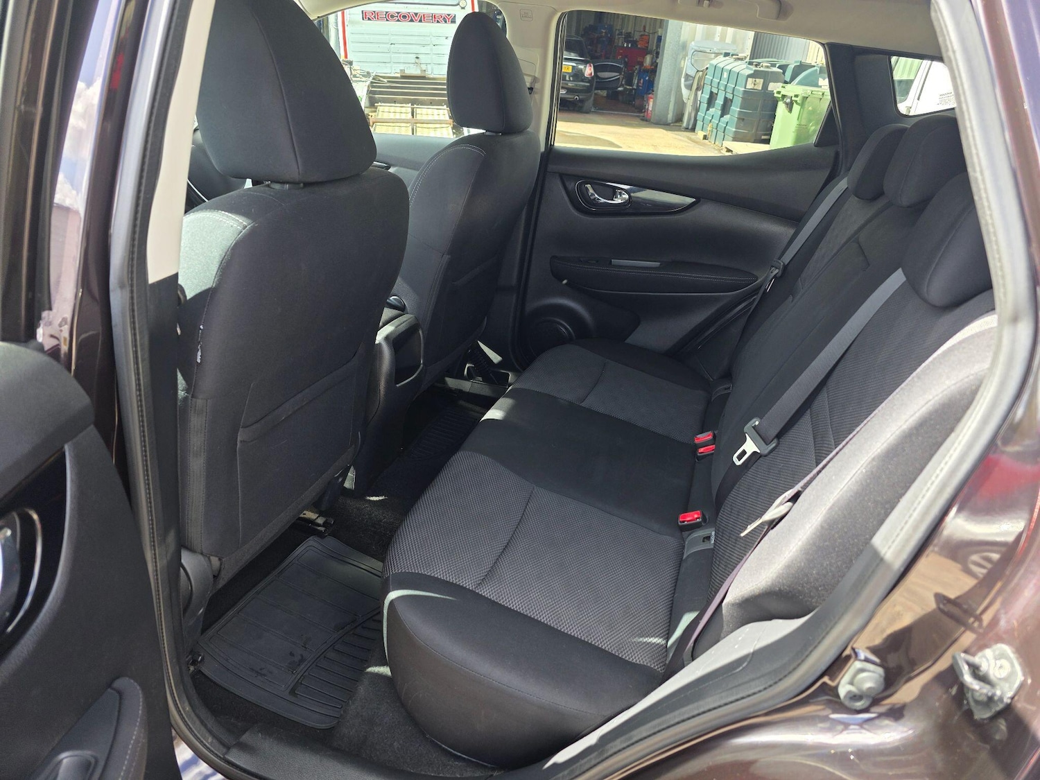 Used Nissan Qashqai 2015 for sale - 77109021: Photo 27