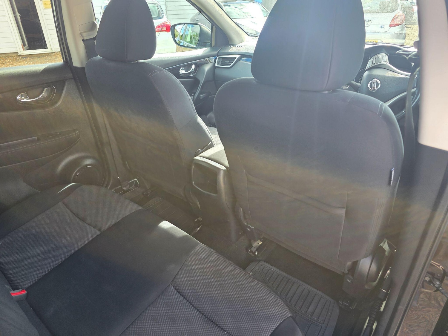 Used Nissan Qashqai 2015 for sale - 77109021: Photo 35