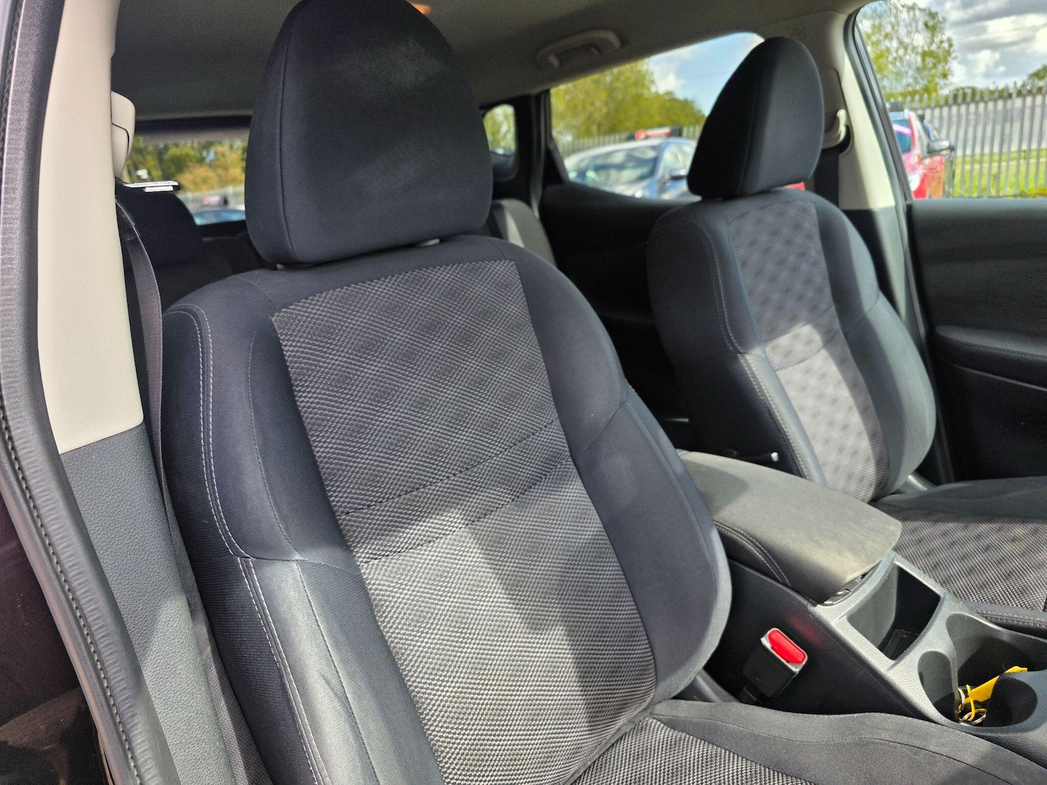 Used Nissan Qashqai 2015 for sale - 77109021: Photo 39