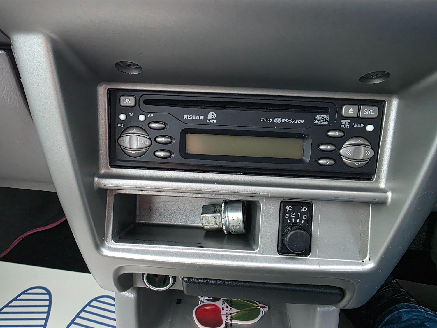 Used Nissan Micra 2001 for sale - 77130638: Photo 32