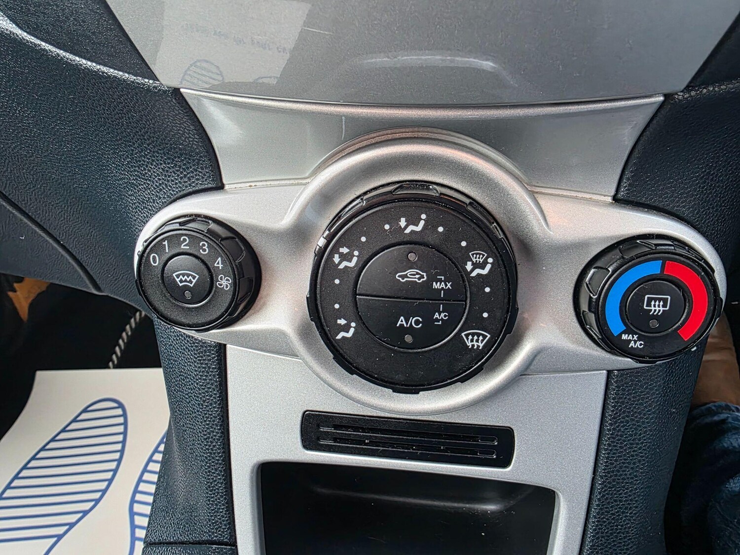 Used Ford Fiesta 2012 for sale - 77377058: Photo 24