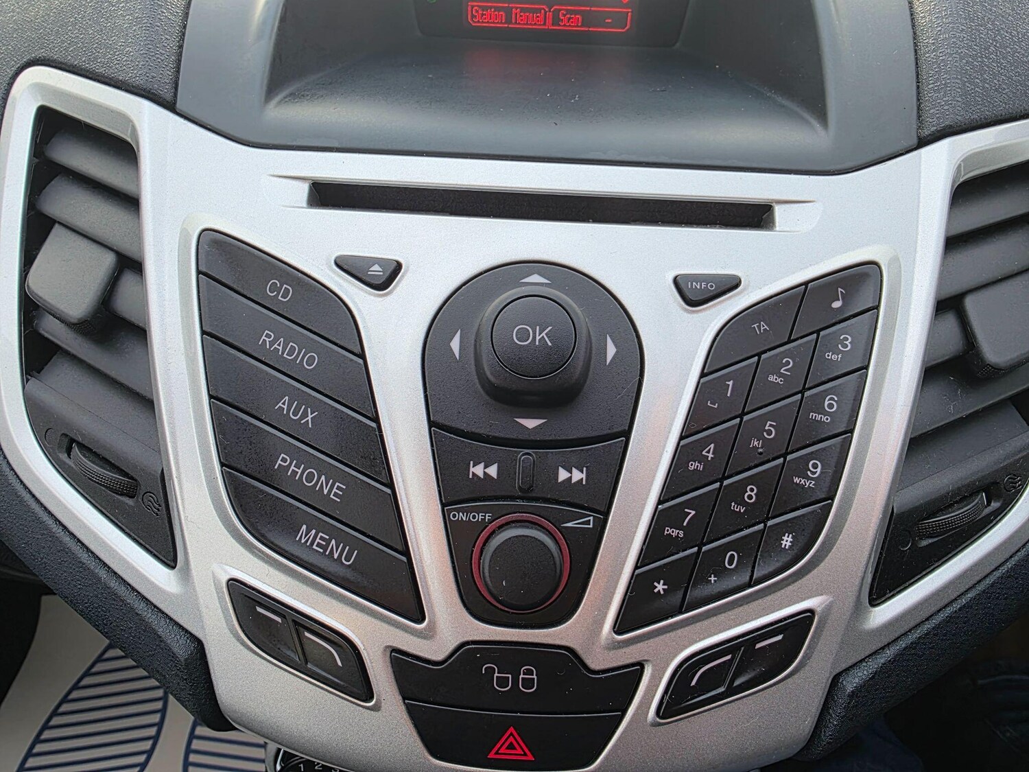 Used Ford Fiesta 2012 for sale - 77377058: Photo 31