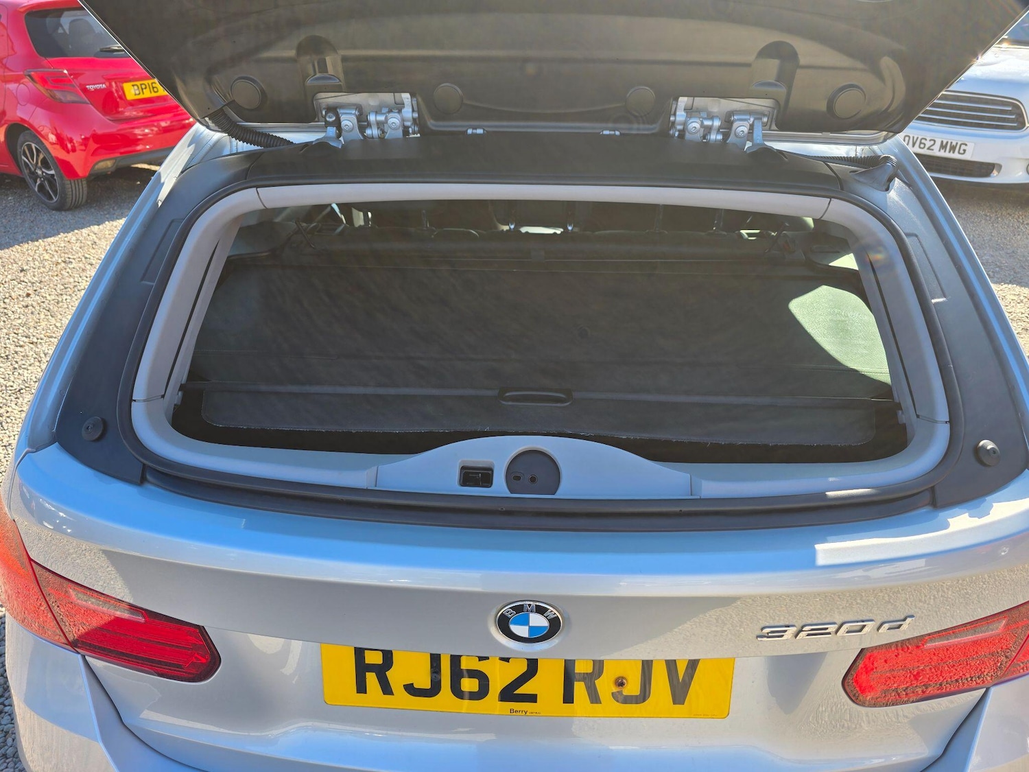 Used BMW 3 Series 2012 for sale - 77970343: Photo 53