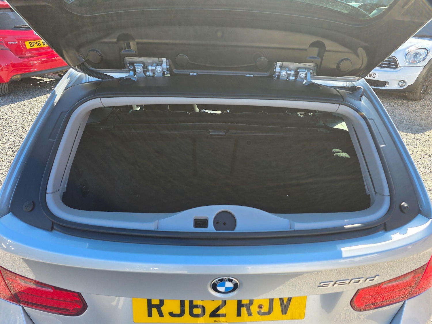 Used BMW 3 Series 2012 for sale - 77970343: Photo 54