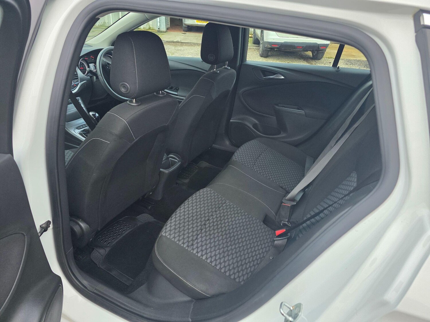 Used Vauxhall Astra 2017 for sale - 77496461: Photo 18