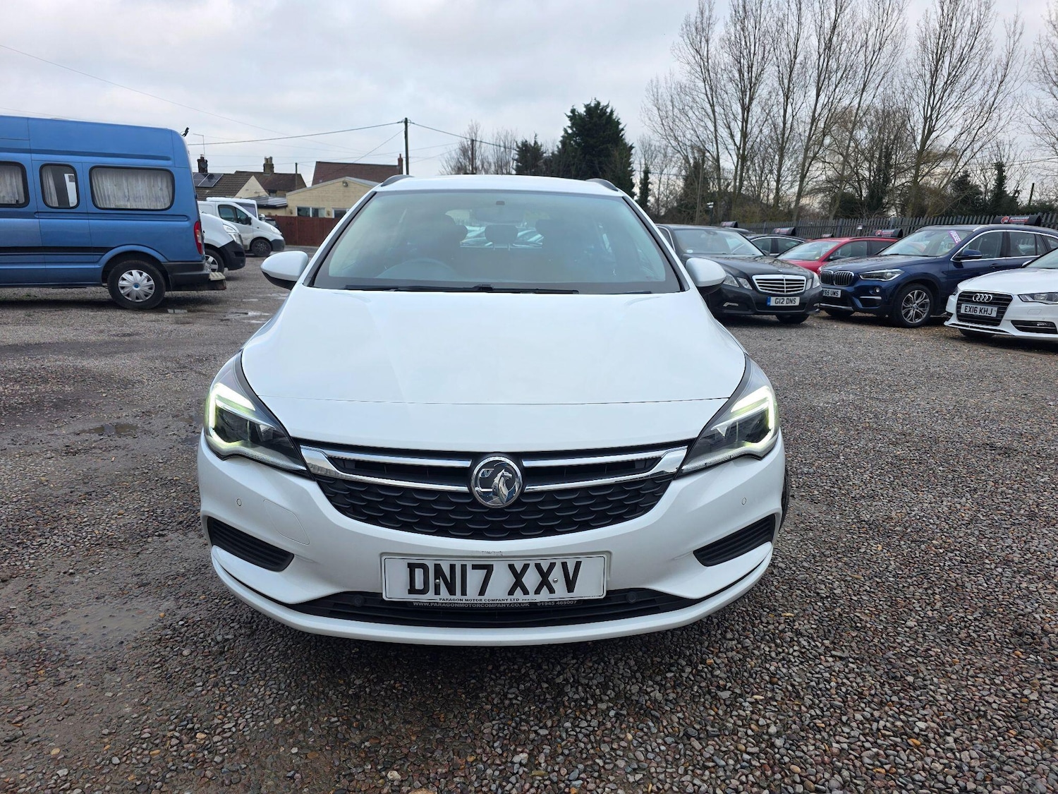Used Vauxhall Astra 2017 for sale - 77496461: Photo 2