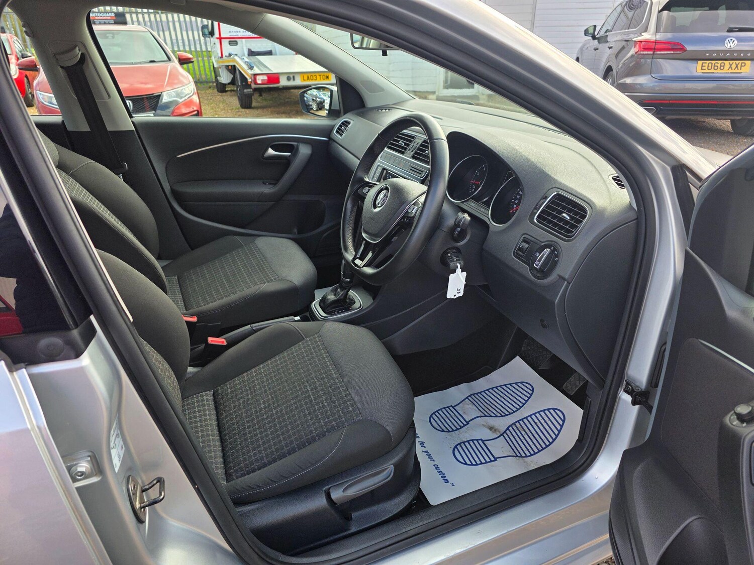 Used Volkswagen Polo 2015 for sale - 77838869: Photo 17