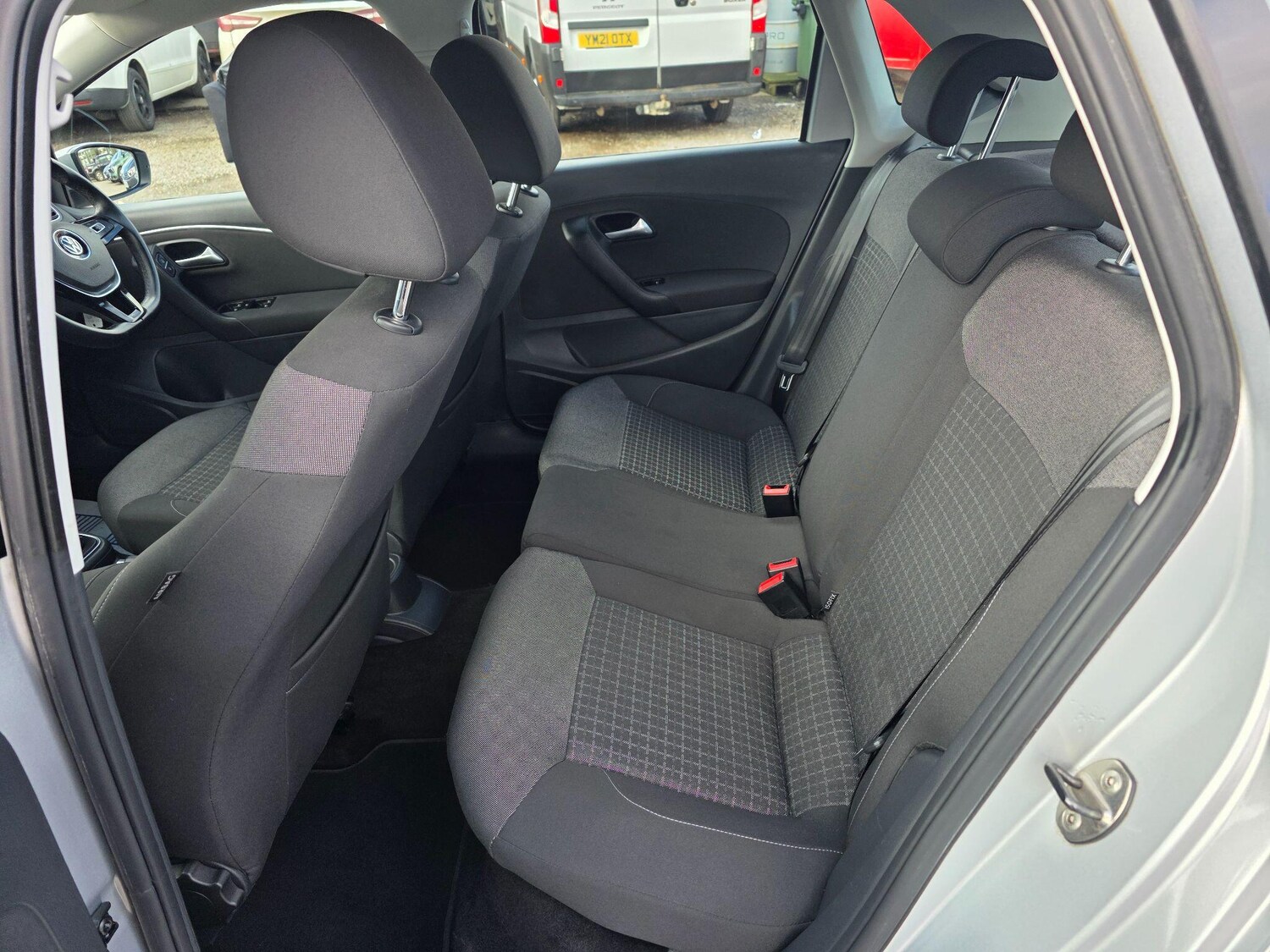 Used Volkswagen Polo 2015 for sale - 77838869: Photo 20