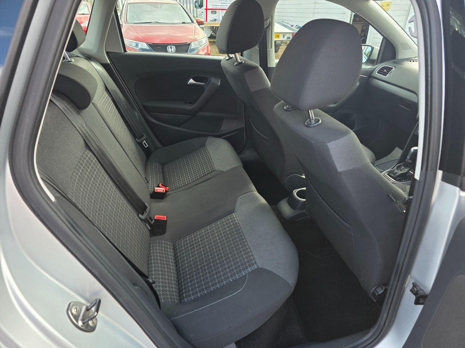 Used Volkswagen Polo 2015 for sale - 77838869: Photo 25