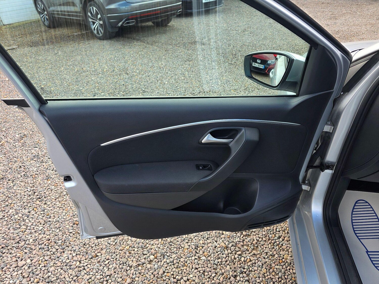 Used Volkswagen Polo 2015 for sale - 77838869: Photo 28