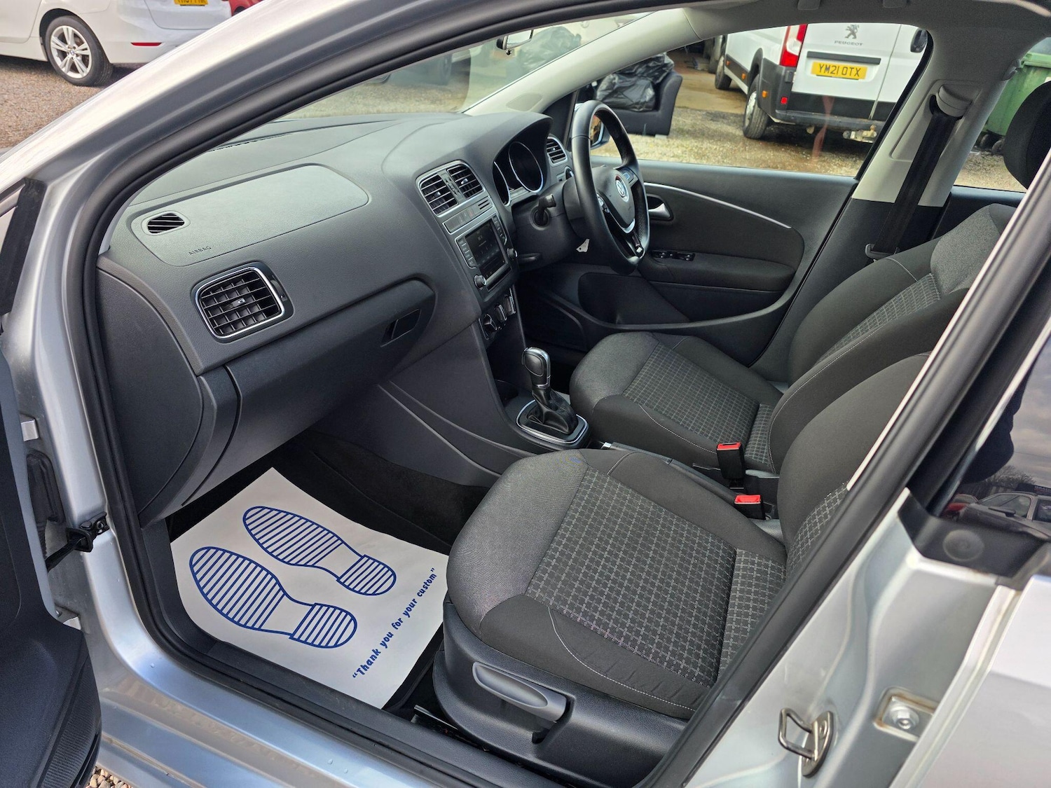 Used Volkswagen Polo 2015 for sale - 77838869: Photo 45