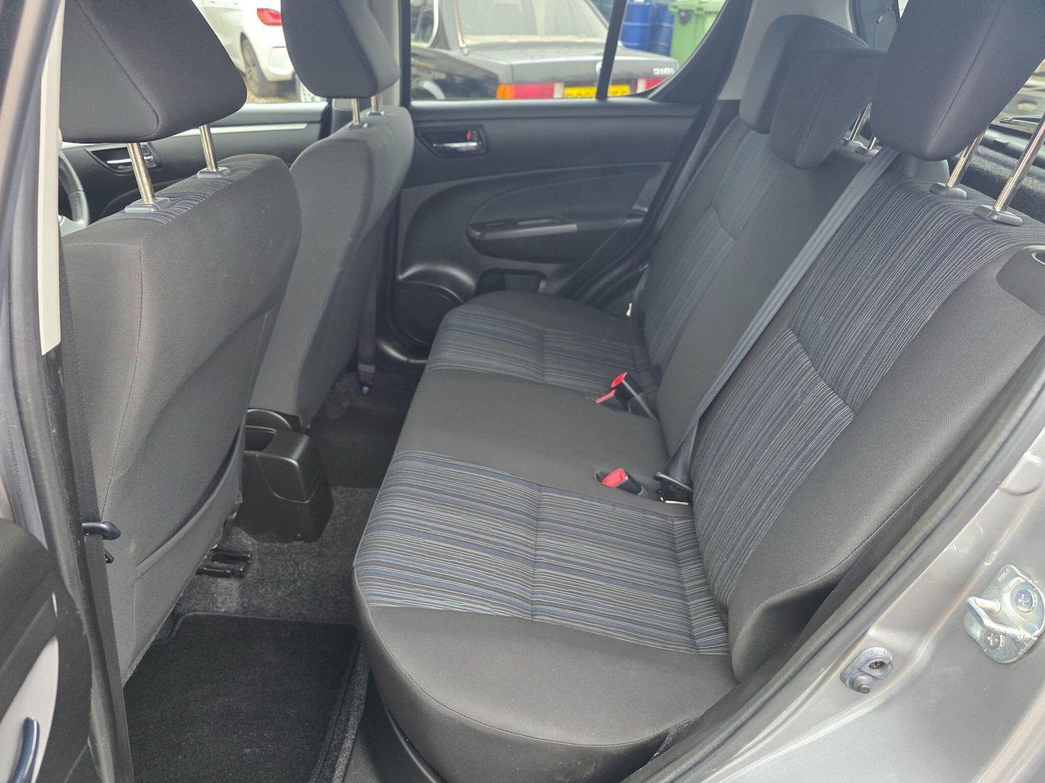 Used Suzuki Swift 2013 for sale - 77108934: Photo 20