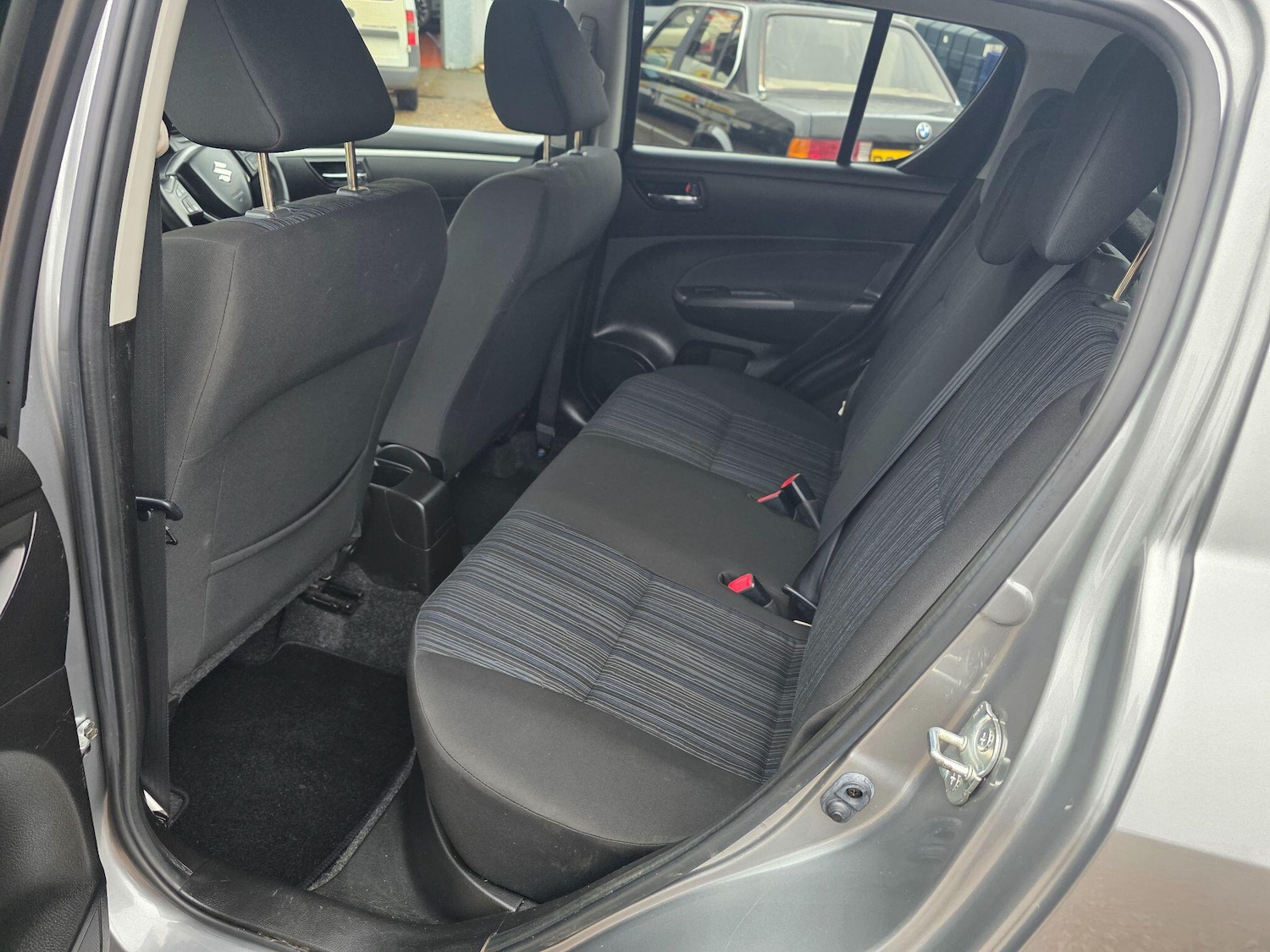 Used Suzuki Swift 2013 for sale - 77108934: Photo 21