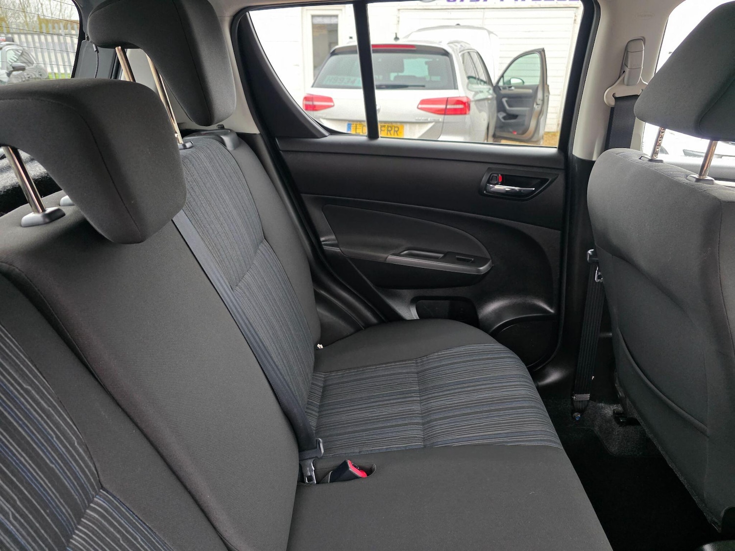 Used Suzuki Swift 2013 for sale - 77108934: Photo 23