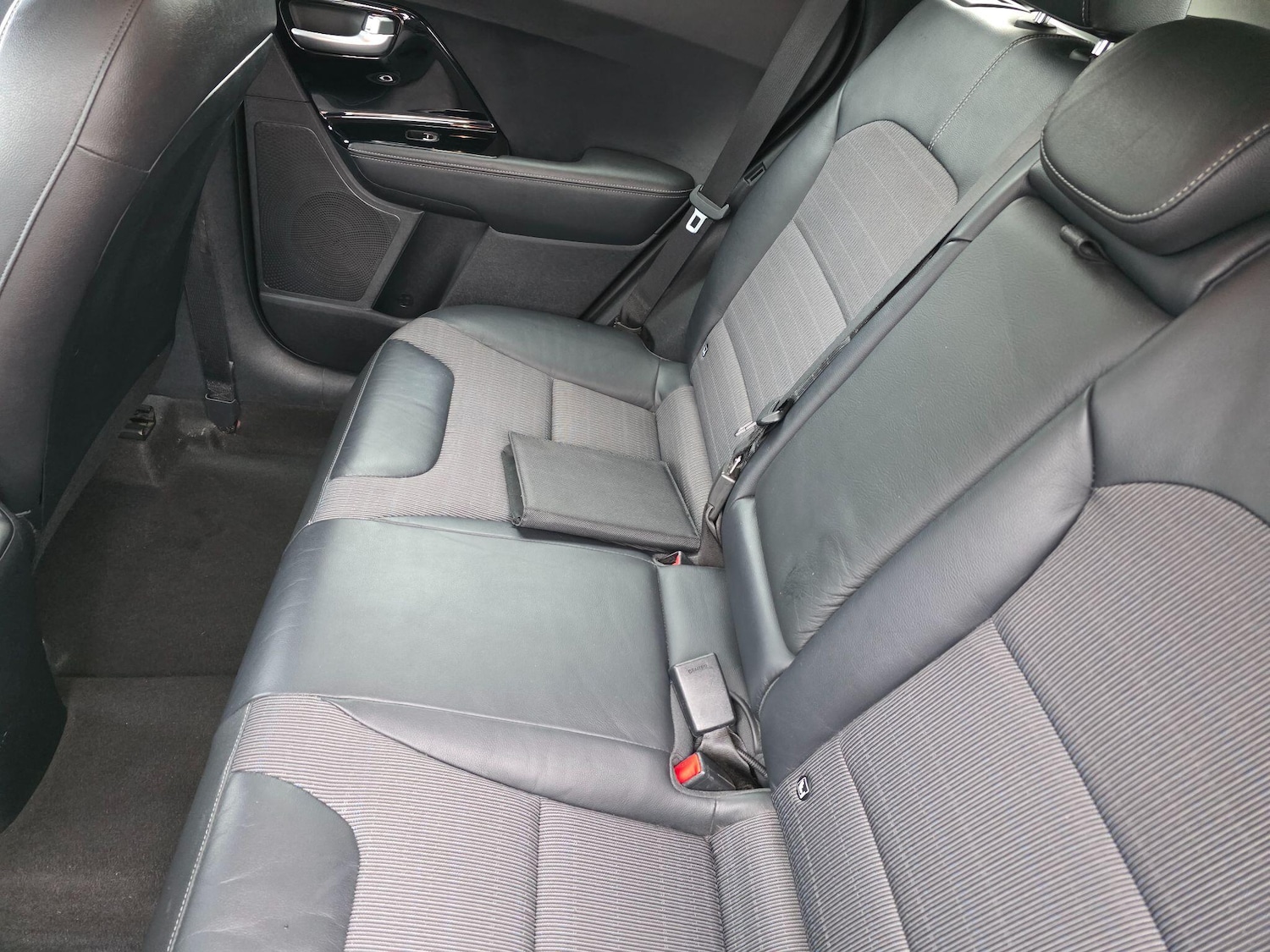 Used Kia Niro 2017 for sale - 77291299: Photo 24