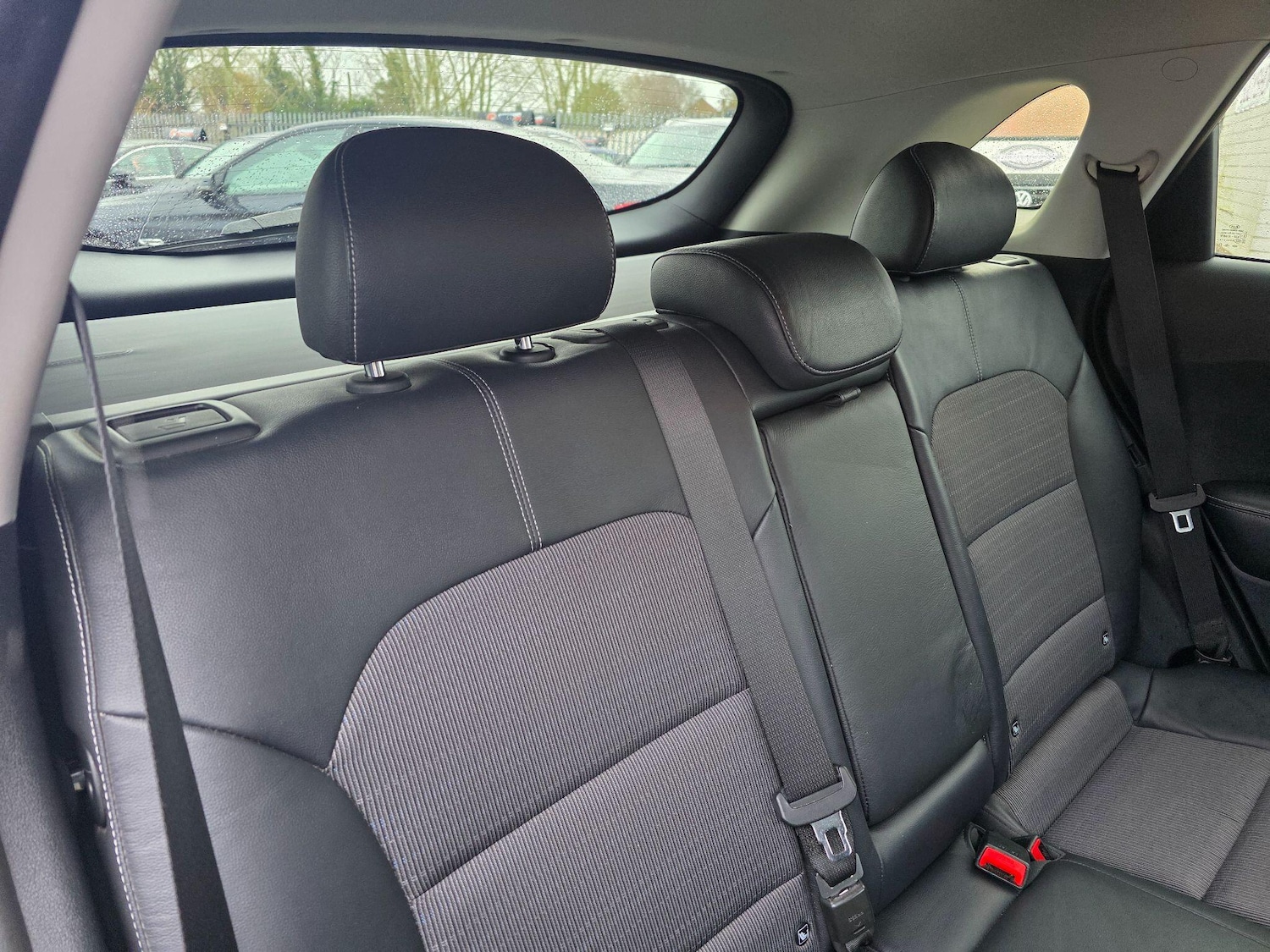 Used Kia Niro 2017 for sale - 77291299: Photo 28