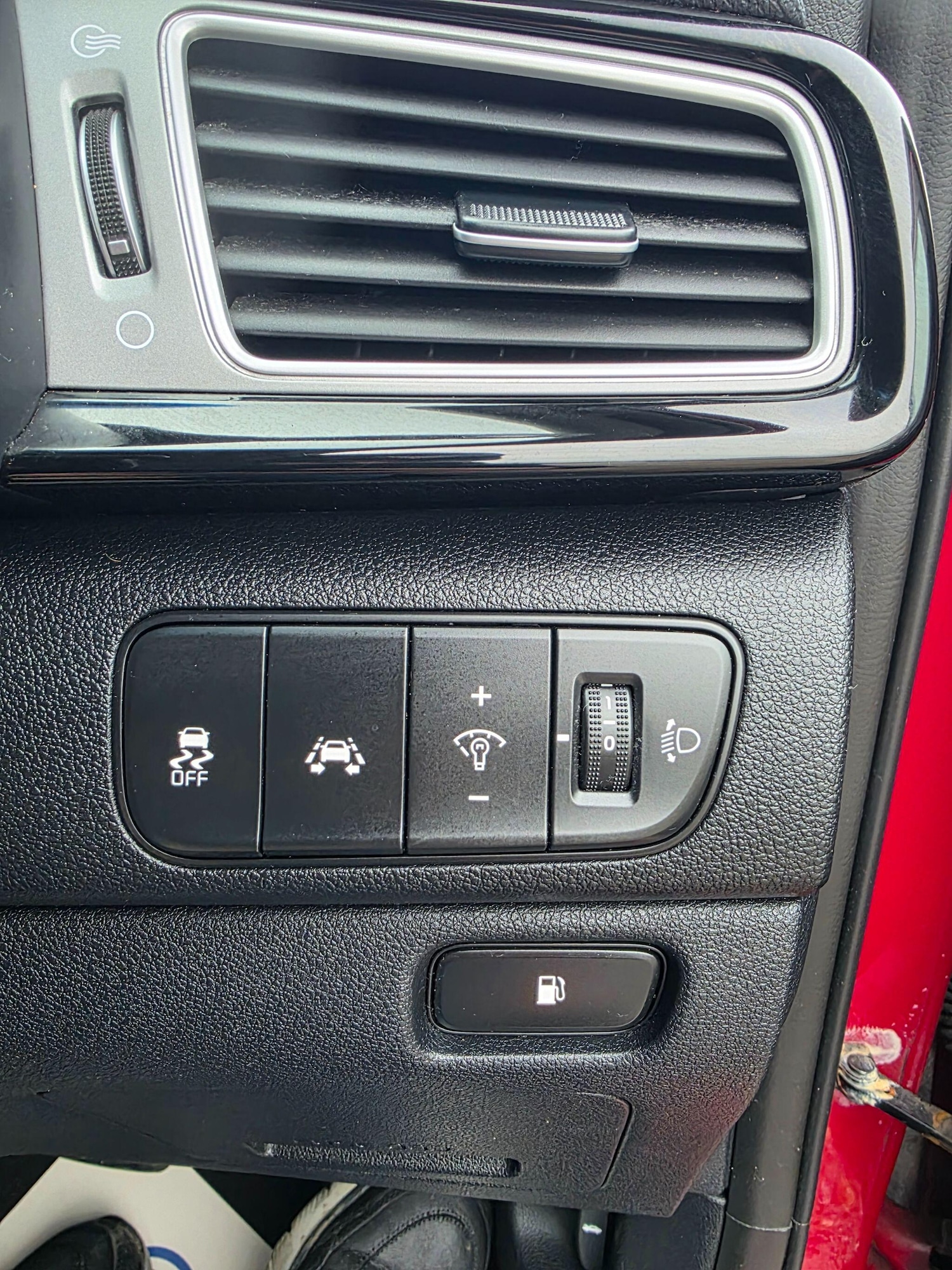 Used Kia Niro 2017 for sale - 77291299: Photo 30