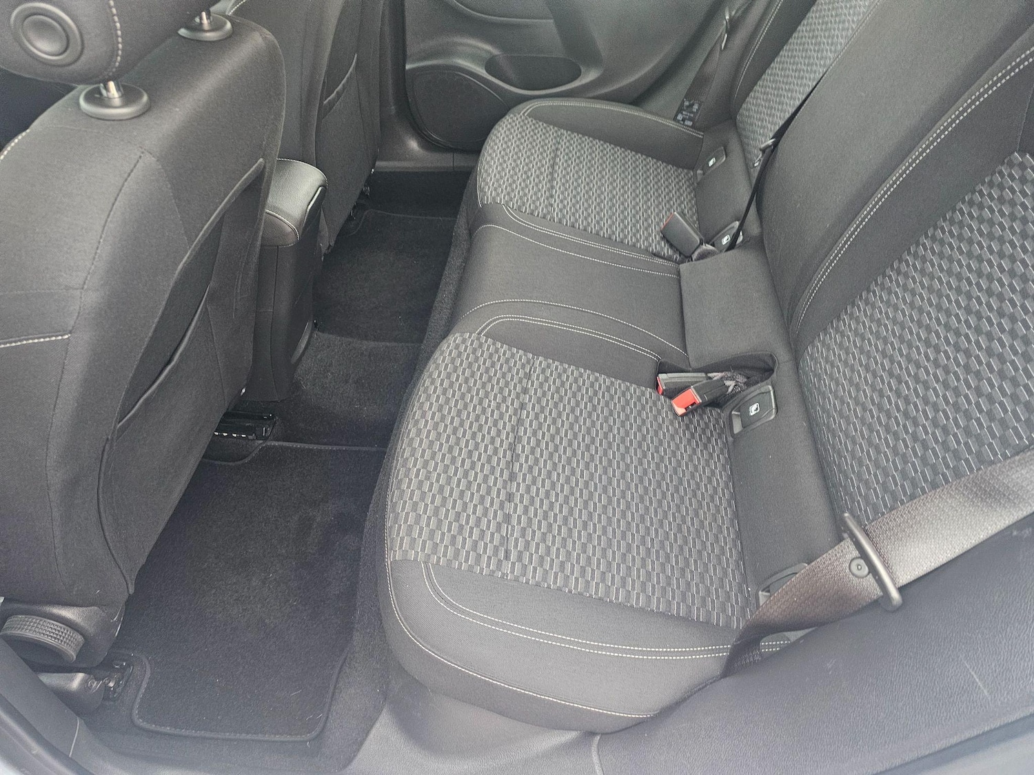 Used Vauxhall Astra 2018 for sale - 77109838: Photo 24