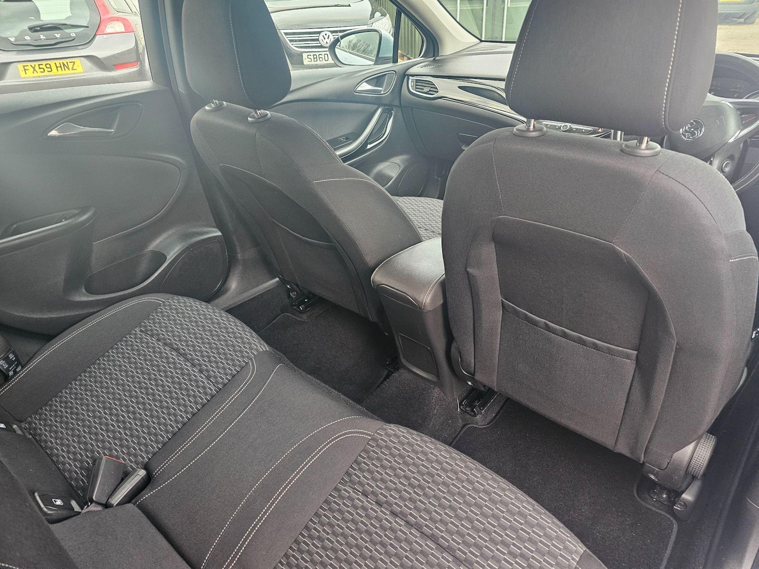 Used Vauxhall Astra 2018 for sale - 77109838: Photo 32