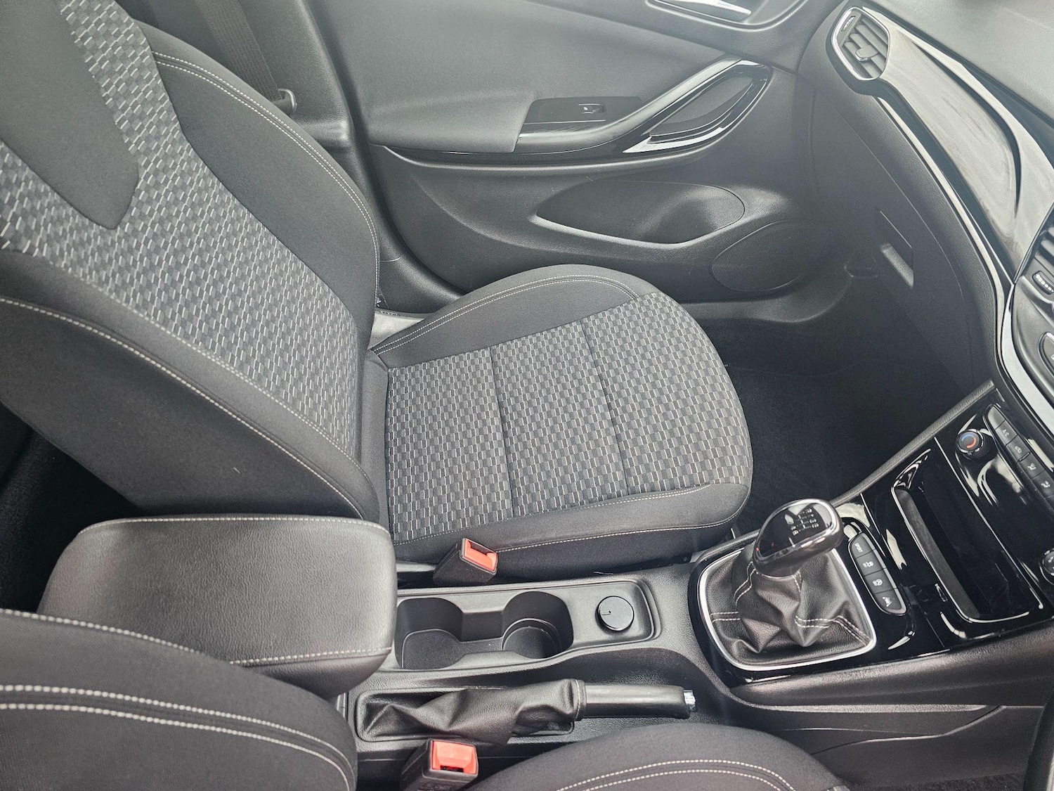 Used Vauxhall Astra 2018 for sale - 77109838: Photo 38