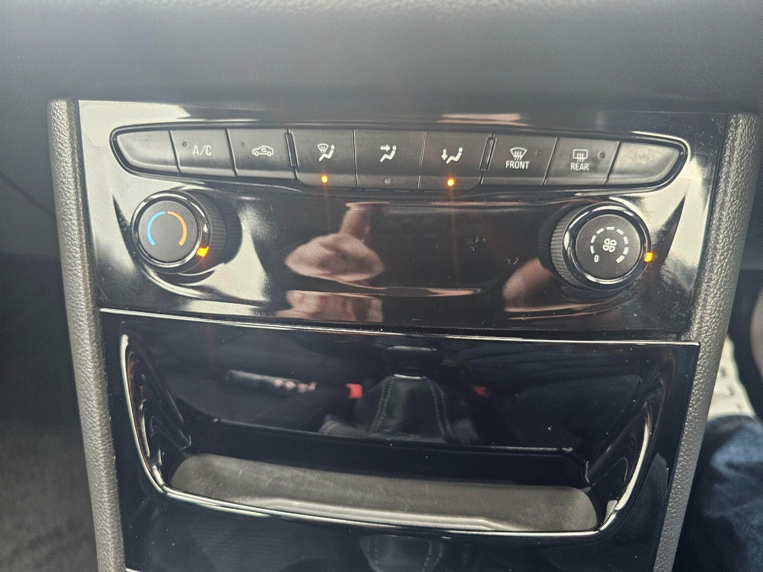 Used Vauxhall Astra 2018 for sale - 77109838: Photo 48