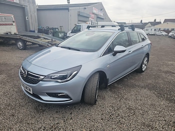 Used Vauxhall Astra 2018 for sale - 77109838: Photo