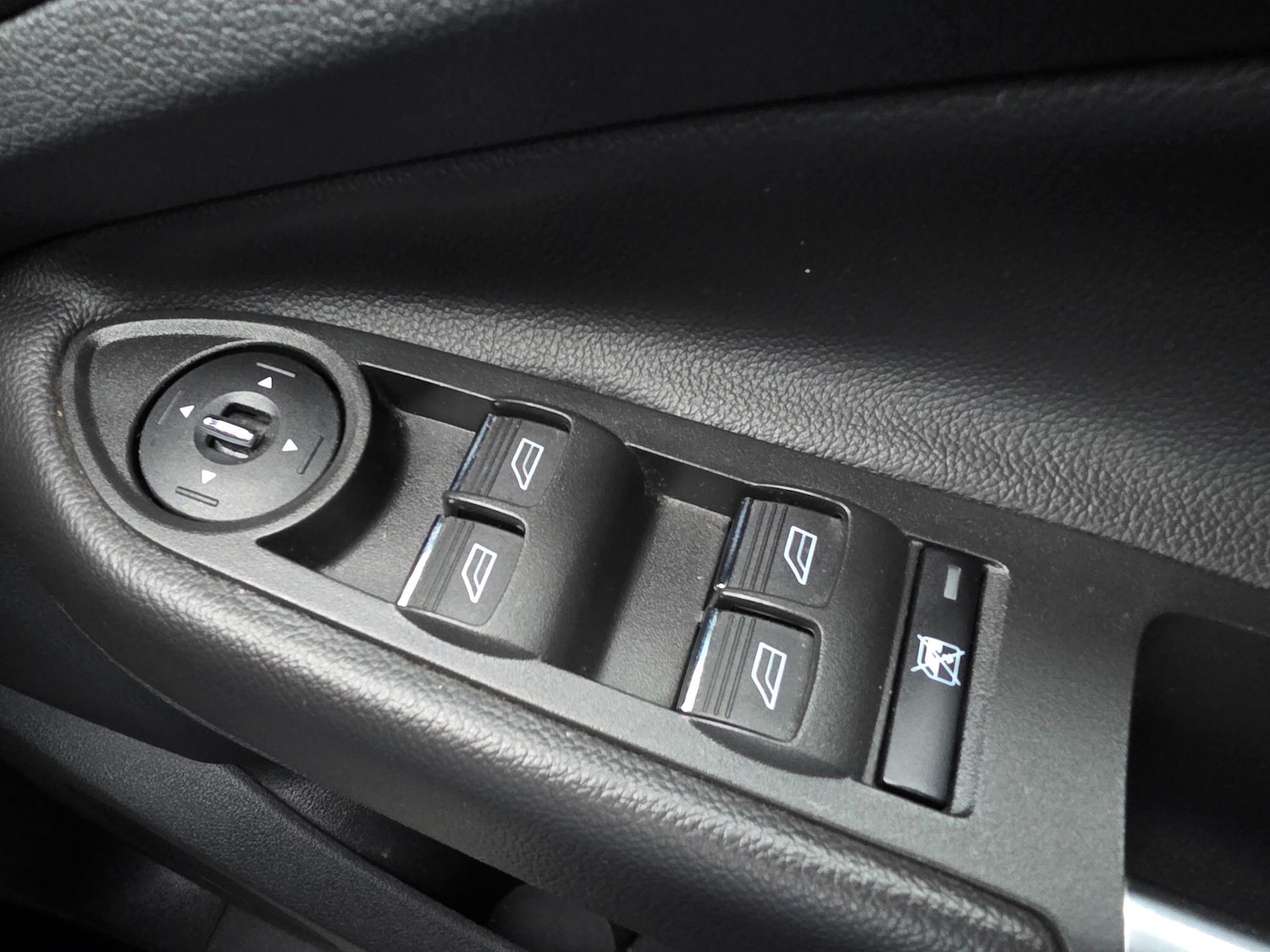 Used Ford Kuga 2014 for sale - 77440191: Photo 34