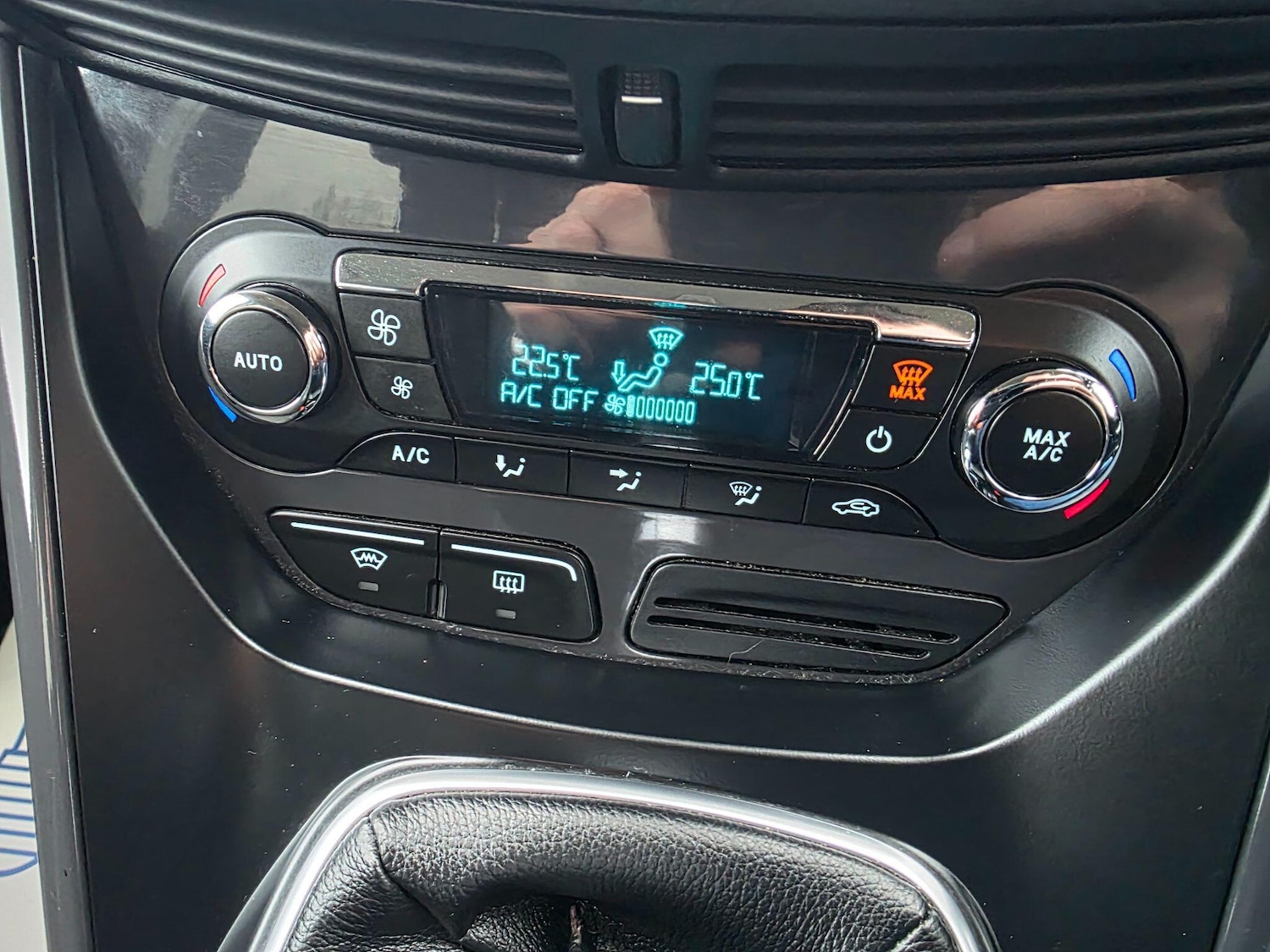 Used Ford Kuga 2014 for sale - 77440191: Photo 35