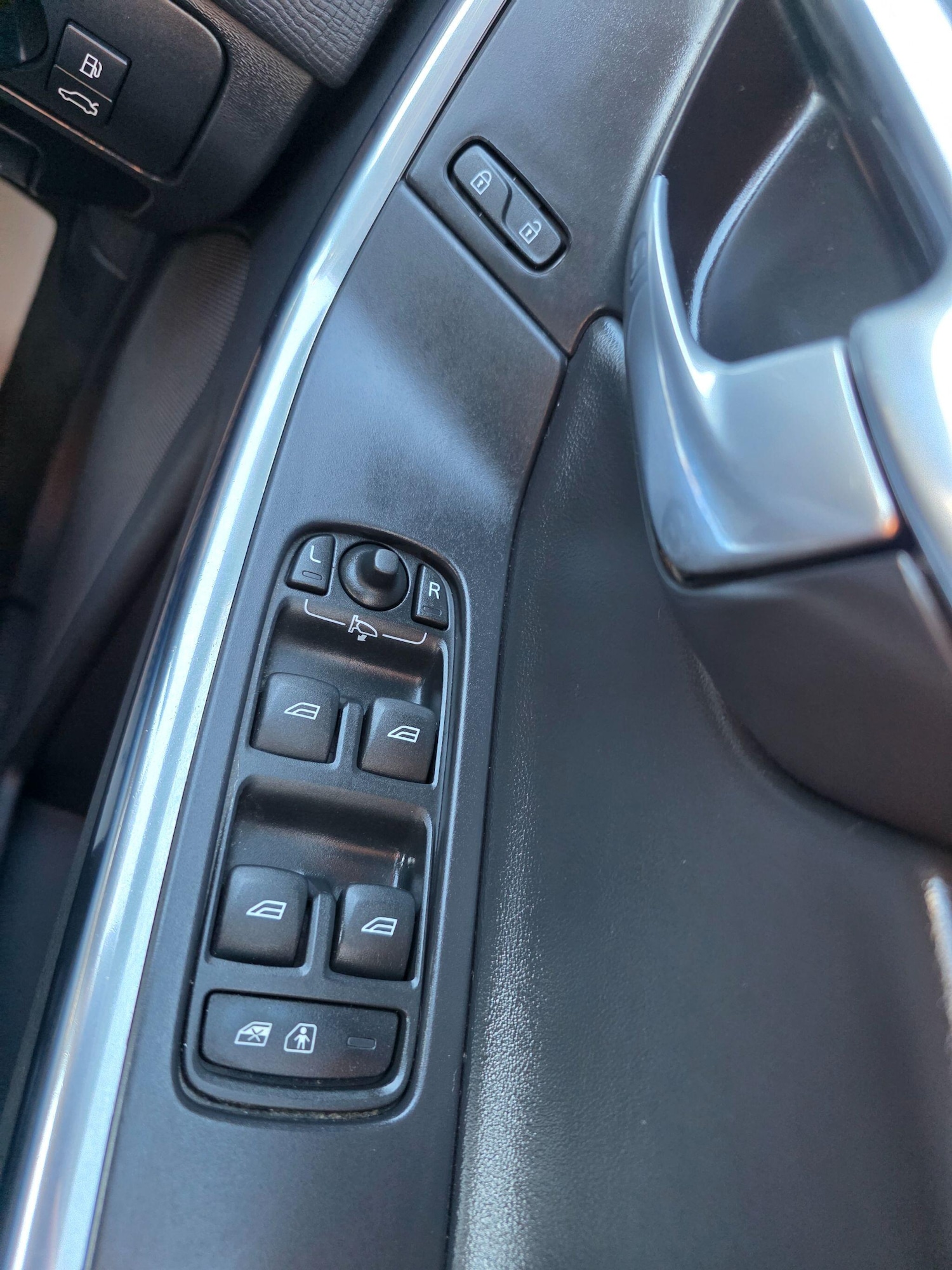 Used Volvo XC60 2013 for sale - 78072237: Photo 33