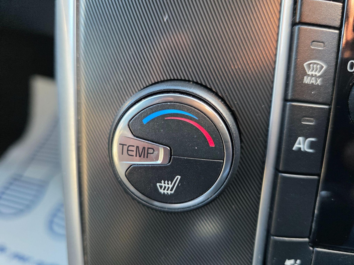 Used Volvo XC60 2013 for sale - 78072237: Photo 36