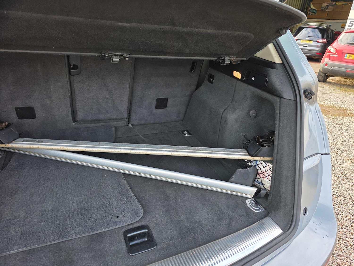 Used Audi Q5 2011 for sale - 77108779: Photo 41