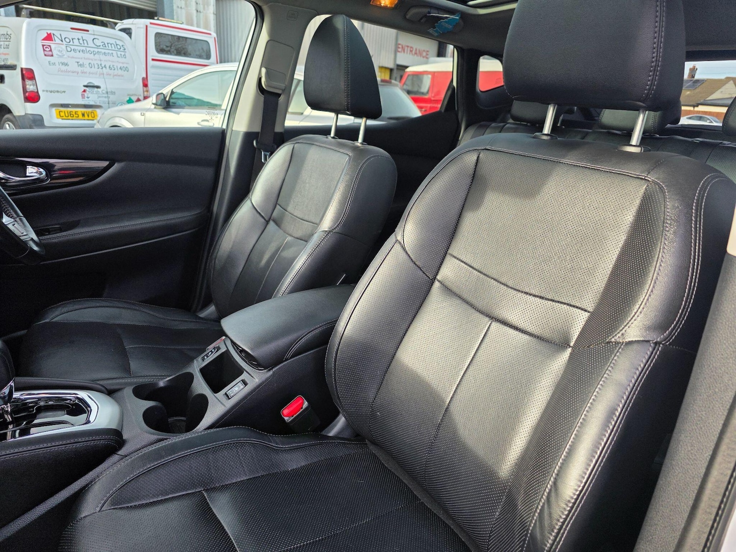 Used Nissan Qashqai 2014 for sale - 77611639: Photo 50