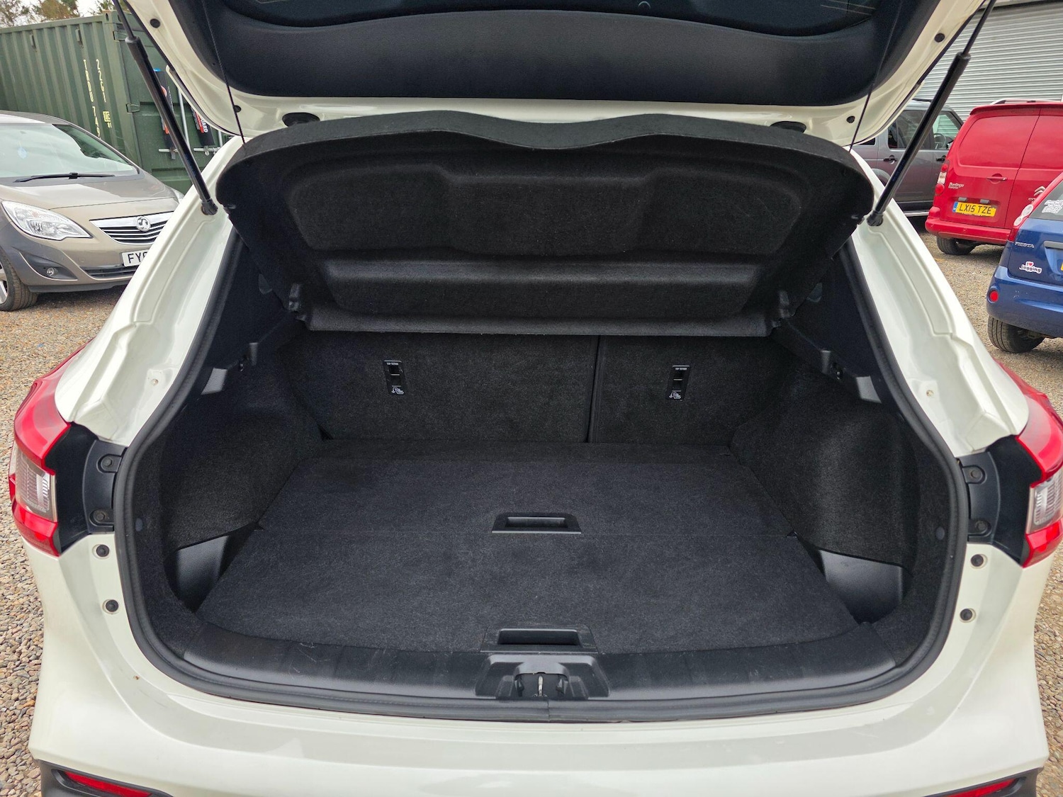 Used Nissan Qashqai 2019 for sale - 77683643: Photo 53