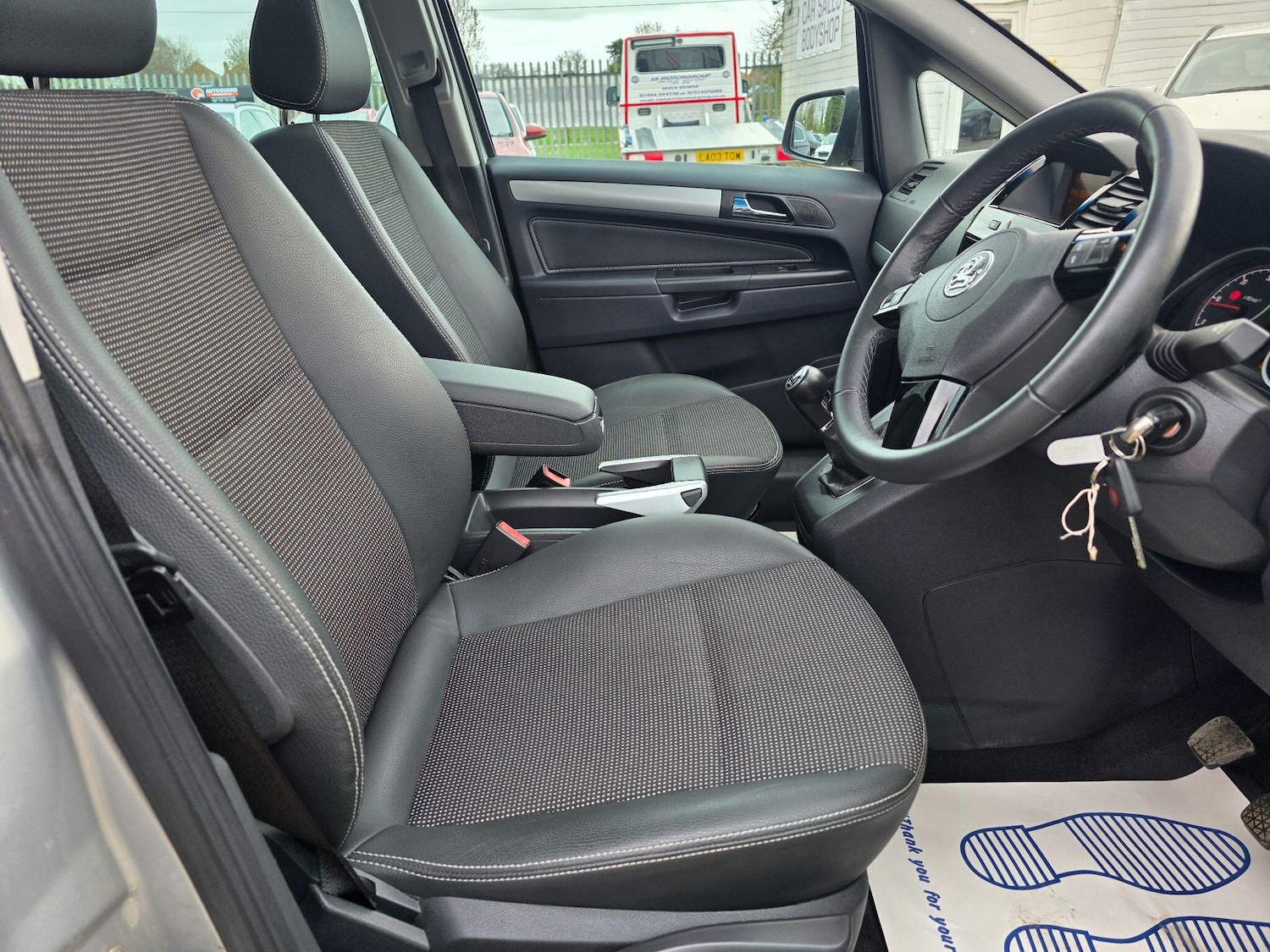 Used Vauxhall Zafira 2009 for sale - 77853536: Photo 14