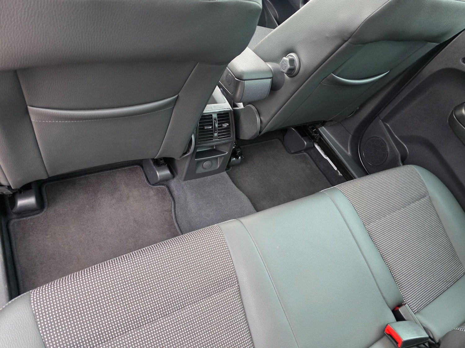 Used Vauxhall Zafira 2009 for sale - 77853536: Photo 17