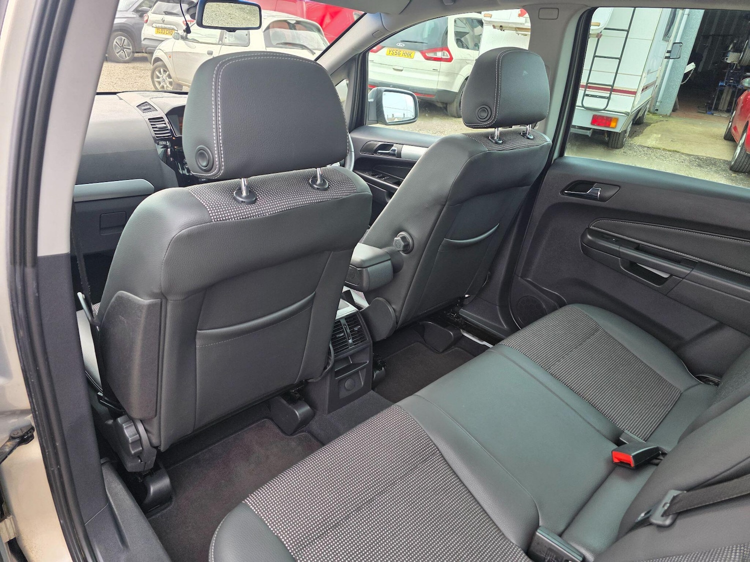 Used Vauxhall Zafira 2009 for sale - 77853536: Photo 19