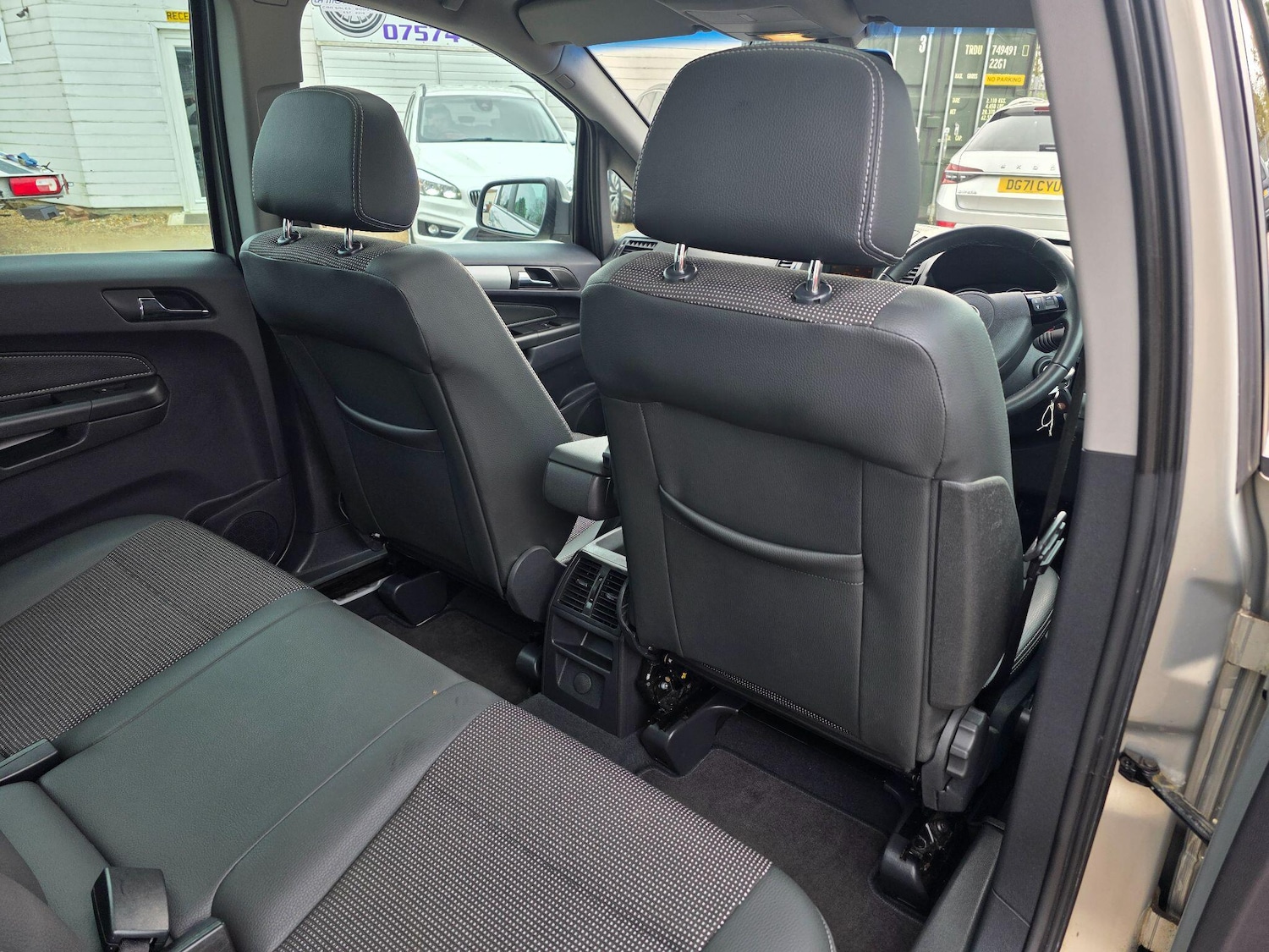 Used Vauxhall Zafira 2009 for sale - 77853536: Photo 30