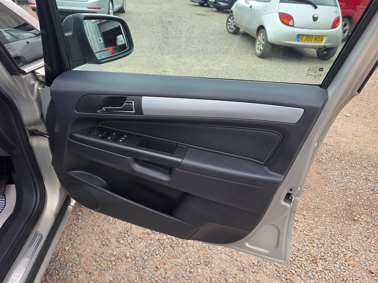 Used Vauxhall Zafira 2009 for sale - 77853536: Photo 35