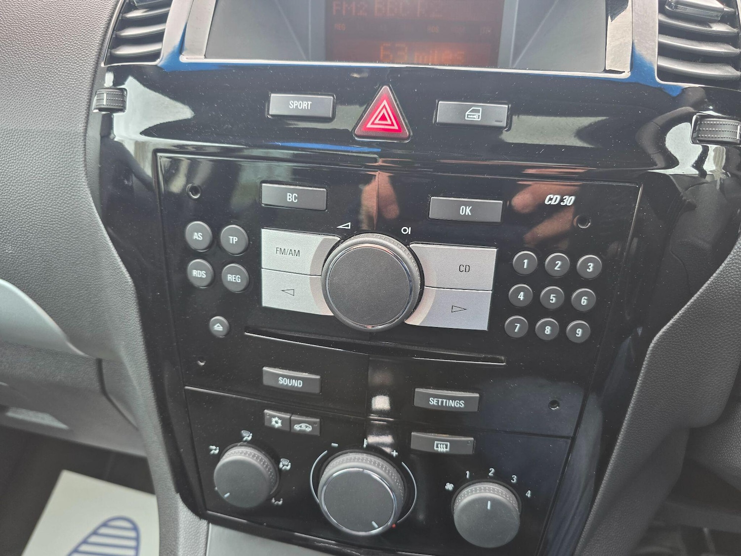 Used Vauxhall Zafira 2009 for sale - 77853536: Photo 40